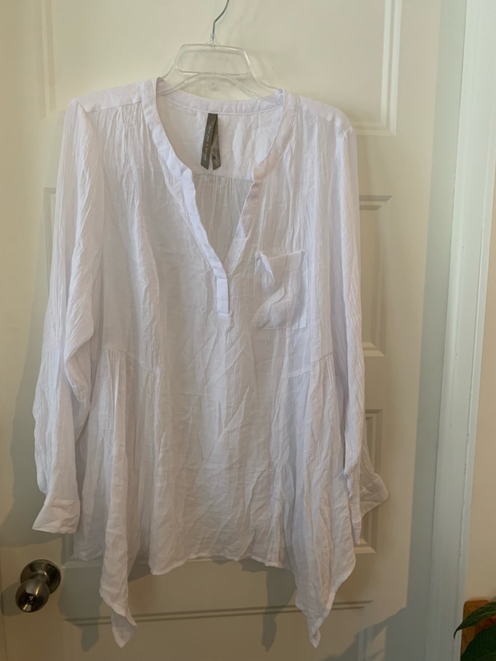 Penningtons women sheer White Lightweight Crinkled Tunic Blouse